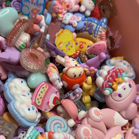 Lucky Scoop! Random Kawaii DIY Charms | Mystery Flatbacks for Crafts & Decodenπ