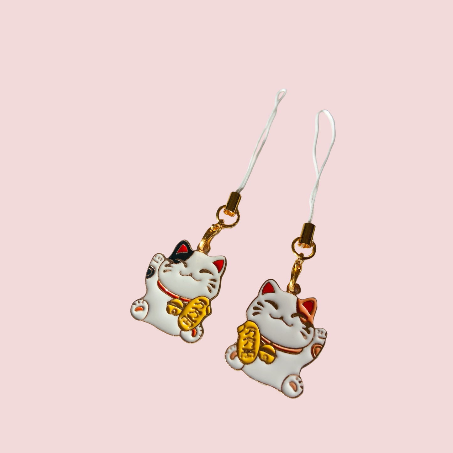 🐱✨ Lucky Cat Phone Charm – Brings Good Fortune