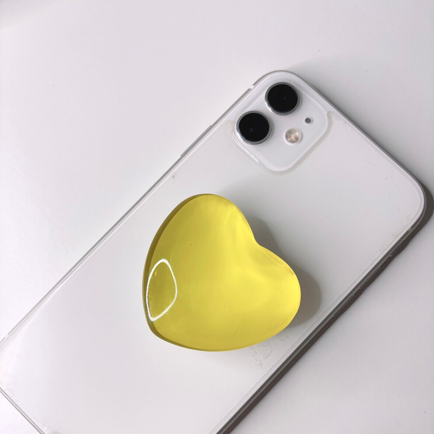 Glossy Heart Phone Grip – Cute & Colorful Accessory